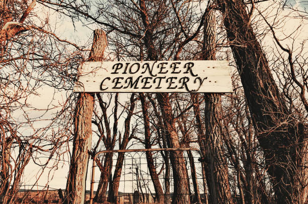istock Pioneer Cemetery 1148086845