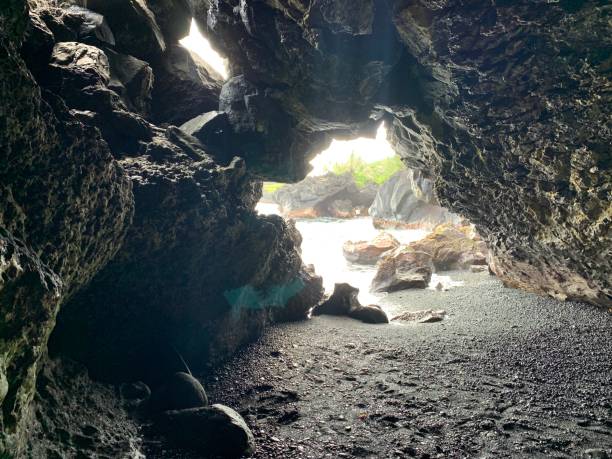 istock Sea Cave Black Sand Beach Maui 1148124237