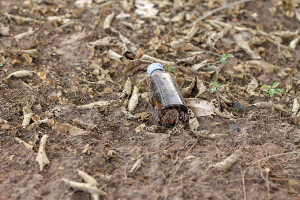 istock Used items. We left to be able to recycle to continue.I do not think it was useless.Because it can not be decomposed. 1148125990
