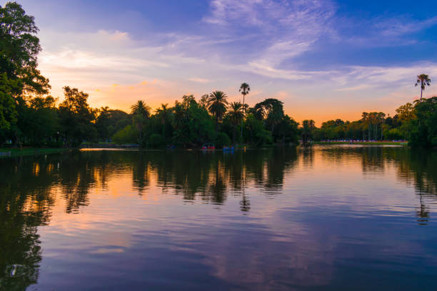 parque de palermo em buenos aires argentina - buenos aires argentina palermo buenos aires south america - fotografias e filmes do acervo