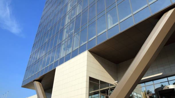 istock edge of office building 1148166888