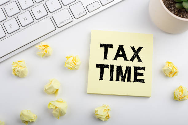 istock Tax Time Concept On Sticky Note 1148171457