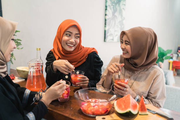 istock muslim friend break fasting in ramadan 1148181346