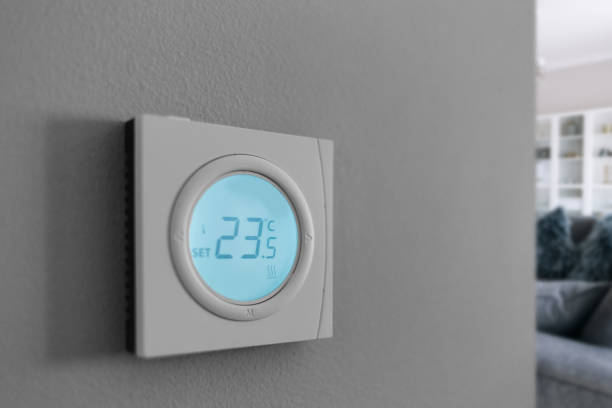 istock Home thermostat and temperature screen 1148205448