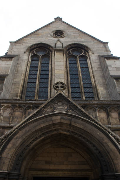 istock Looming church tower doorway 1148208126