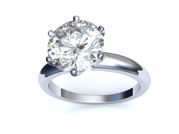 pierścionek zaręczynowy z diamentem pasjansa izolowany na białym tle - ring gold diamond engagement ring zdjęcia i obrazy z banku zdjęć