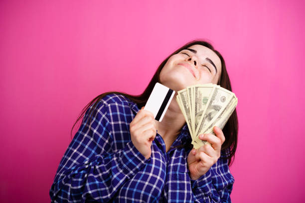 istock Electronic money vs cash 1148278373