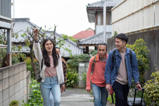 istock Tourist going to the inn 1148336429