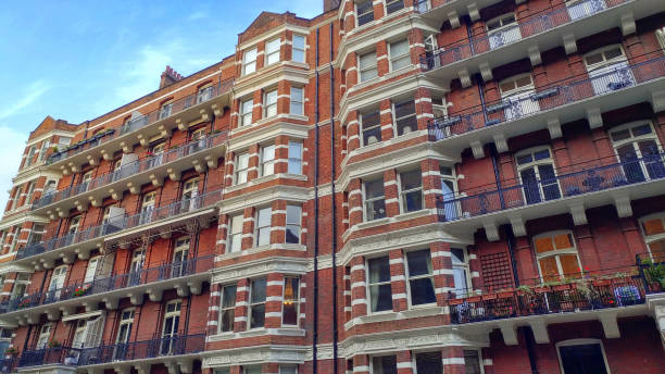 istock Houses in London 1148354413