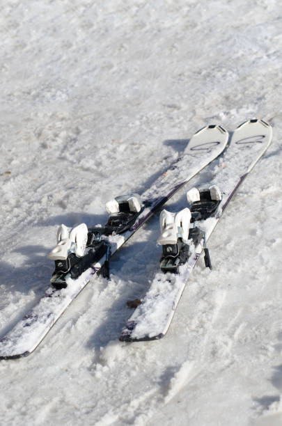 istock Skis on the snow 1148388951