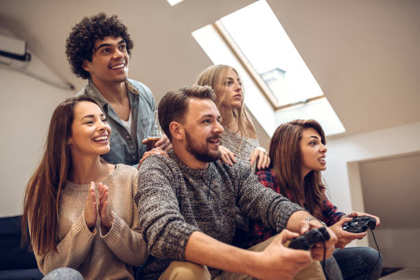 istock Playing video games with friends 1148391051