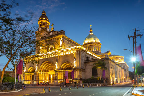 マニラ大聖堂のファサード - manila cathedral ストックフォトと画像