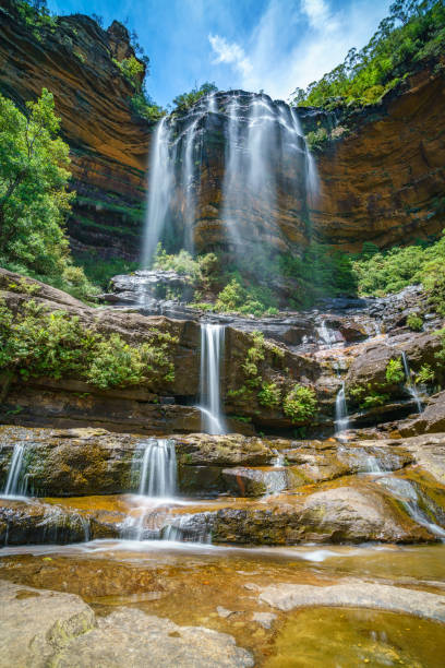 hermosas cascadas, wentworth falls, montañas azules, australia 35 - rainforest waterfall australia forest fotografías e imágenes de stock