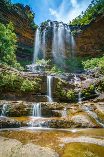 beautiful waterfalls, wentworth falls, blue mountains, australia 35 beautiful waterfalls in the blue mountains national park. wentworth falls, new south wales, australia blue mountains australia photos stock pictures, royalty-free photos & images