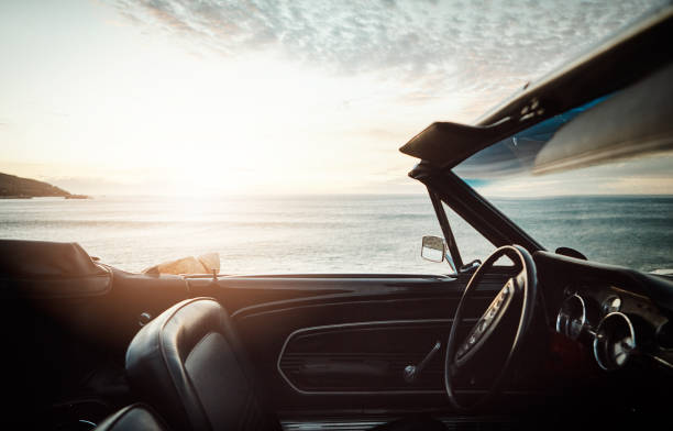 istock See more of summer with the top down 1148604678