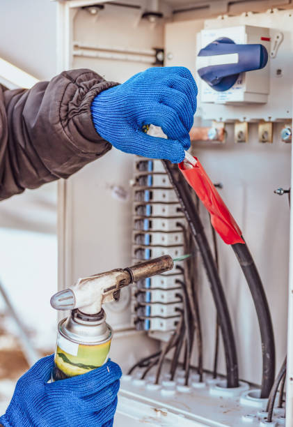 istock The process of applying a heat shrink 1148609813