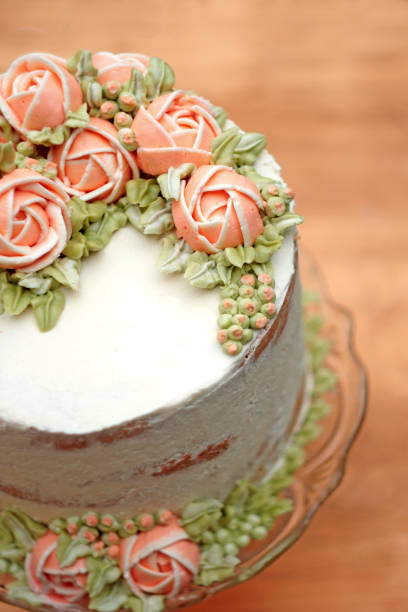 istock Cake with buttercream flowers 1148677996