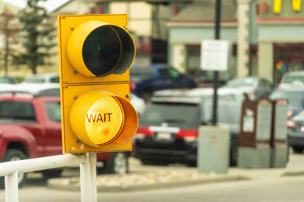 istock Wait signal at end of car wash 1148732726