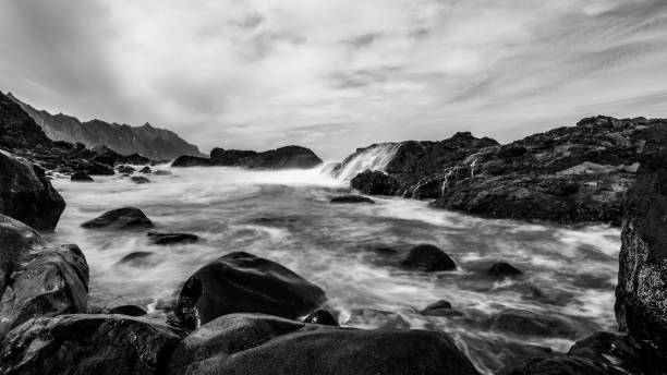 istock Black-and-white of the Atlantic surf 1148786769