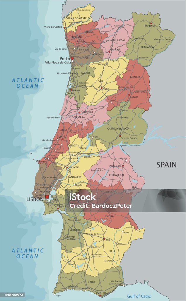 Ilustración de Mapa Político Detallado De Portugal y más Vectores Libres de  Derechos de Mapa - Mapa, Portugal, Cultura portuguesa - iStock