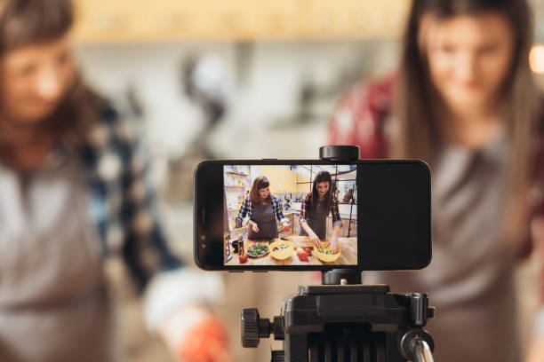istock family leisure kitchen culinary video blog 1148838844