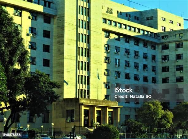 Foto de O Tribunal Federal De Comodoro Py Em Buenos Aires Argentina e mais fotos de stock de América Latina