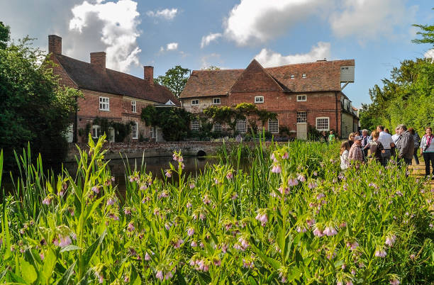 フラットフォードミルインニュートンベール - suffolk east anglia rural scene non urban scene ストックフォトと画像