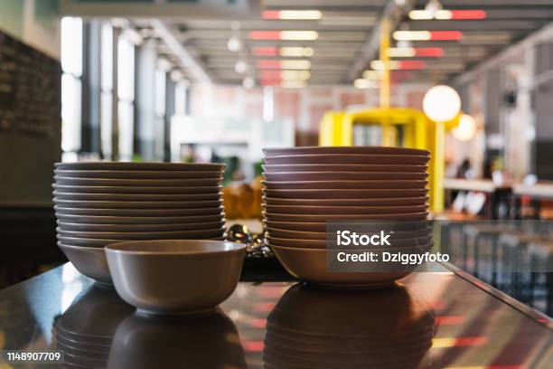 Stack Of Plates In Restaurant Stock Photo - Download Image Now - Commercial Kitchen, Dishwasher, Banquet