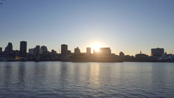 istock Sunset over the city (photo8) 1148935780