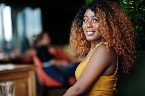 istock Glamour african american woman 1148999319