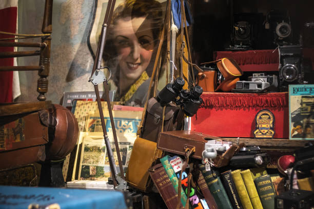 Junk shop at Camden Market in London London, UK - 12 September, 2018 - Junk shop at Camden Market camden stables market stock pictures, royalty-free photos & images