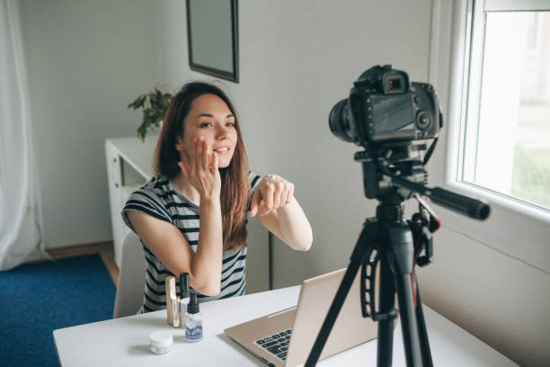 istock Beauty blogger shows how to do makeup 1149137990