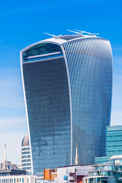 istock Office building on a clowdy afternoon 1149161863
