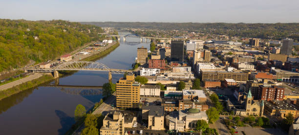 istock Long Panoramic View Charleston West Virginia Capitol City 1149163141