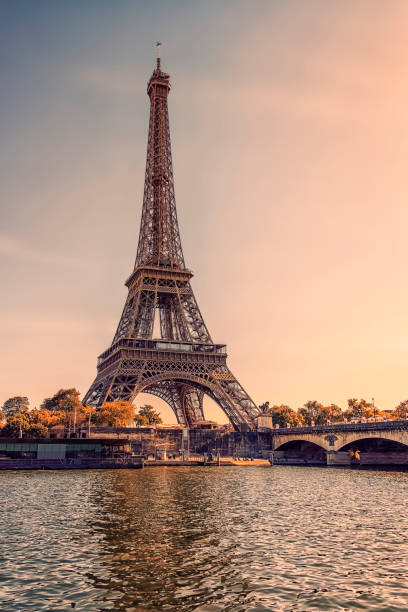 arquitetura em paris - paris france panoramic seine river bridge - fotografias e filmes do acervo