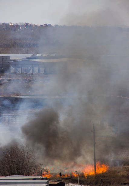 istock the fire resulting from the burning of dry grass 1149267449