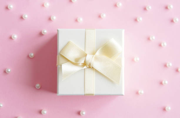 istock Present box to give to important people. 1149278864