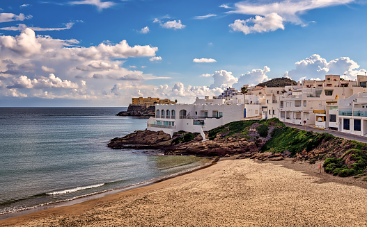 Pintoresco pueblo blanco español en el mar Mediterráneo. photo