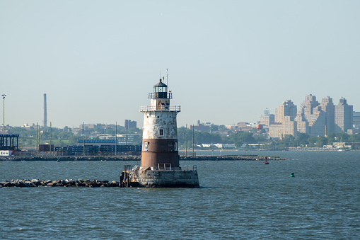 An image of the Robbins Reef Light
