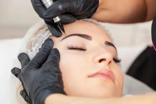 Permanent makeup - treatment in a beauty salon