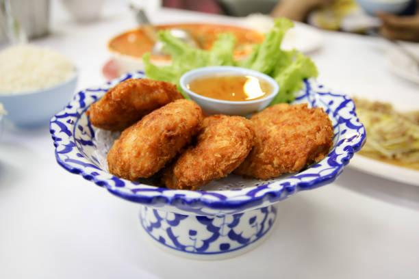 Fried shrimp cake with sweet sauce
