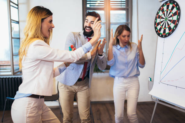 istock Business people play darts 1149469947