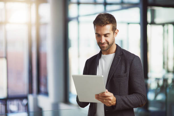 istock I'll help get your business the attention it deserves 1149470819