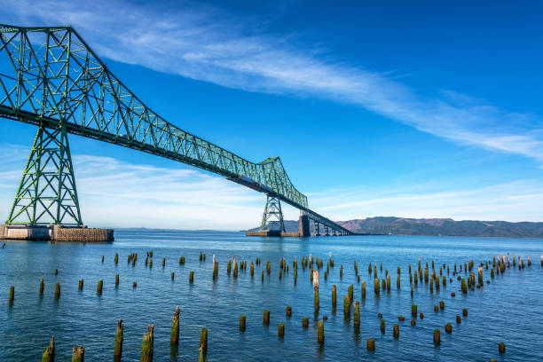 아름 다운 아스토리아 메 륙 브릿지 - astoria washington bridge 뉴스 사진 이미지