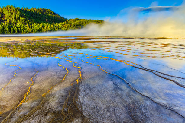 park narodowy yellowstone w wyoming - sulphur landscape fumarole heat zdjęcia i obrazy z banku zdjęć