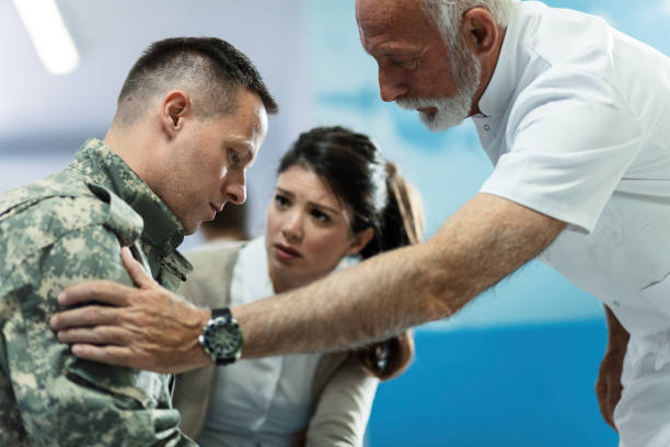 istock Don't worry soldier, we are here to help you out! 1149729982
