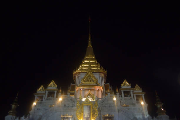 istock wat trimit temple in Bangkok,Thailand 5767 1149732235