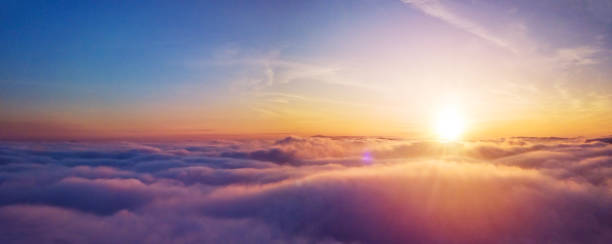 beautiful sunrise cloudy sky from aerial view - sunlight sun sunrise dawn imagens e fotografias de stock