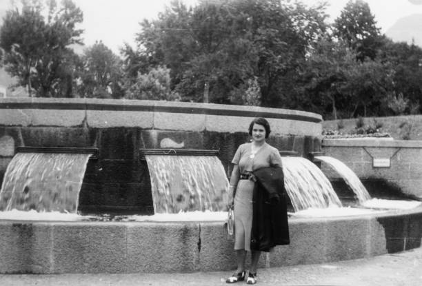 istock Elegant dressed lady having fun visiting Merano in the 1936.Italy. 1149817236