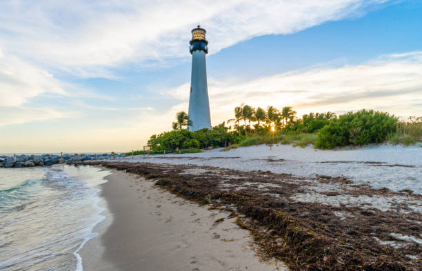 ケープフロリダ灯台とランタンのビルバグス州立公園 (フロリダ州) - century florida ストックフォトと画像
